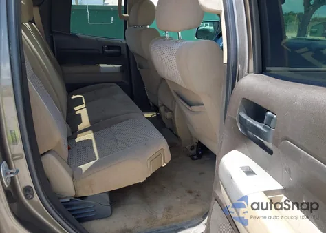 2007 Toyota Tundra Sr5 4.7L V8 z USA, uszkodzony, nr VIN 5TBBT54197S450195